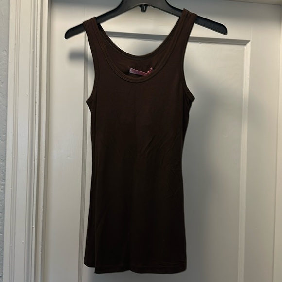Wendy Glez Long Tank Top w/ Shelf Bra - Picture 1 of 3